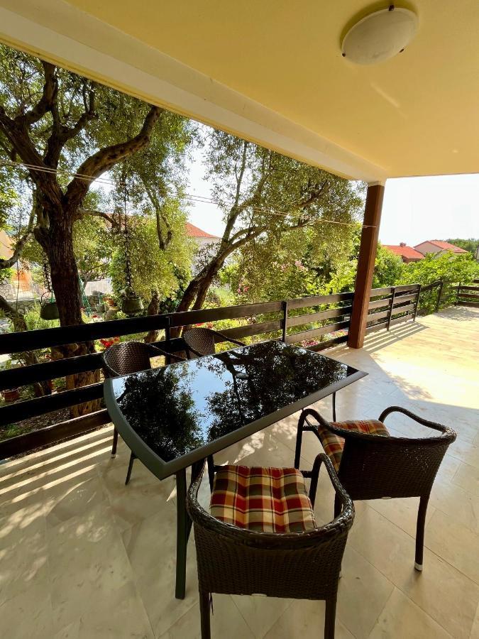Apartmani Zora Црес Екстер'єр фото